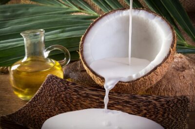 "گوشت نارگیل تازه برای تولید روغن نارگیل درخشنده"